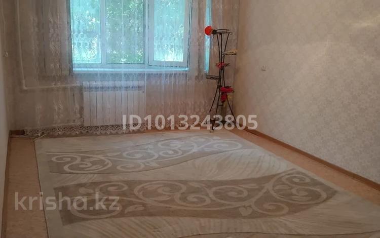 3-комнатная квартира · 70.2 м² · 2/5 этаж, мкр 8 308/1 за 22 млн ₸ в Актобе — фото 2