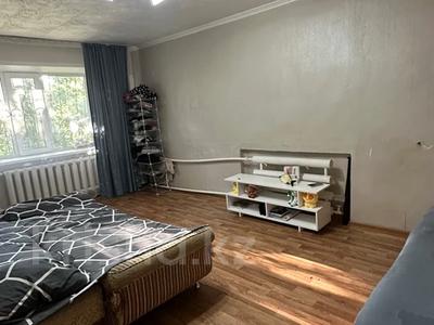 Продажа квартир в Карагандинской обл.: 1-комнатная квартира · 32 м² · 1/4 этаж, ул. Маяковского 4 — Республики Маяковского за 4.3 млн 〒 1-комнатная квартира · 32 м² · 1/4 этаж, ул. Маяковского 4 — Республики Маяковского за 4.3 млн 〒 в Темиртау
