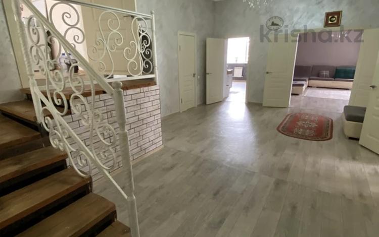 Отдельный дом · 4 комнаты · 265 м² · 10 сот., Макатаева за 53 млн ₸ в Косшы — фото 9