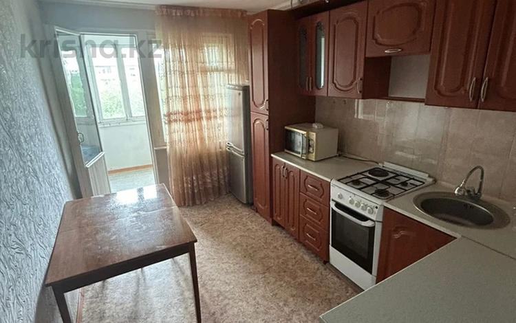 3-бөлмелі пәтер · 52 м² · 4/5 қабат, Самал 21, бағасы: 150 000 ₸ в Талдыкоргане, мкр Самал — фото 2