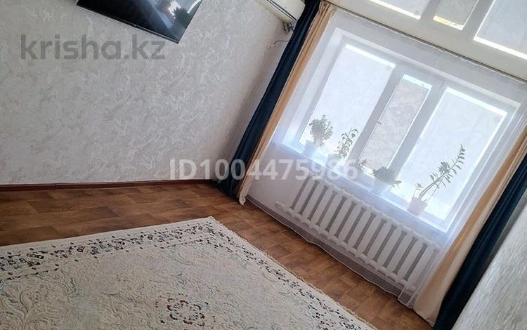 3-бөлмелі пәтер · 65.2 м² · 5/9 қабат, мкр Строитель 43 — Плов центр, бағасы: 22.5 млн ₸ в Уральске — фото 2