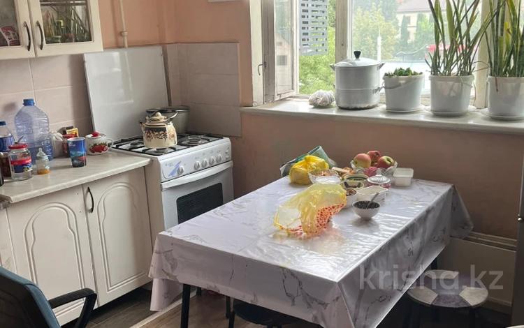 1-комнатная квартира · 37 м² · 4/5 этаж, мкр Мамыр-1 3 за 25.7 млн ₸ в Алматы, Ауэзовский р-н — фото 2