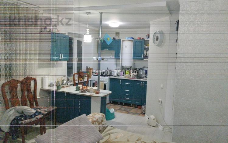 3-комнатная квартира · 65 м² · 3/5 этаж, Алтынсарина 16 — Го за 17.7 млн ₸ в Актобе, мкр. Курмыш — фото 2