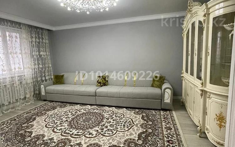 2-комнатная квартира · 72 м² · 4/12 этаж, Е-15 9 за 300 000 ₸ в Астане, Нура р-н — фото 2