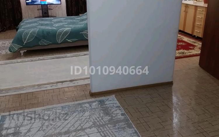 1-бөлмелі пәтер · 41 м² · 3/5 қабат, Байтерек ш/а. 30, бағасы: 10 000 ₸ в Таразе, мкр Байтерек — фото 2