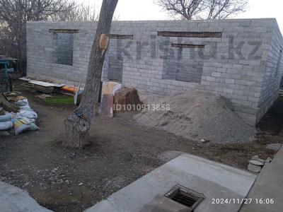 Отдельный дом · 4 комнаты · 120 м² · 12 сот., Көбей 15 — Стротельный магазин. Ержан за 18 млн 〒 в Тюлькубасе