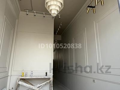 Свободное назначение, офисы, магазины и бутики, салоны красоты, образование, развлечения, конференц-залы, кабинеты и рабочие места · 48 м² за 720 000 〒 в Алматы, Бостандыкский р-н