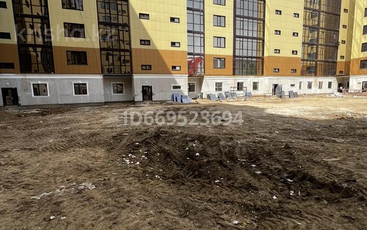 1-комнатная квартира, 48.3 м², 7/10 этаж, Абулхаир Хана 133 за 15.5 млн 〒 в Уральске — фото 4