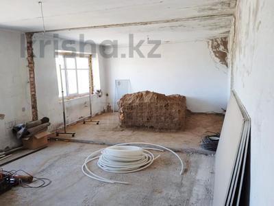 6-комнатная квартира · 170 м² · 2/2 этаж, улица Школьная за 11 млн ₸ в Петровка