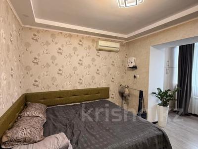 2-бөлмелі пәтер · 60 м² · 5/5 қабат, Макатаева 16, бағасы: 51 млн ₸ в Алматы, Медеуский р-н
