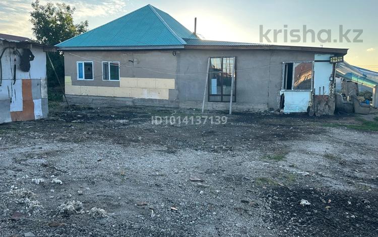 Отдельный дом · 5 комнат · 100 м² · 35 сот., Ынтымак — 5 мкр за 22 млн ₸ в Кояндах — фото 2