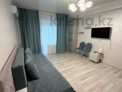 1-комнатная квартира · 40 м² · 2/5 этаж, мкр Самал-2 42 за 330 000 ₸ в Алматы, Медеуский р-н