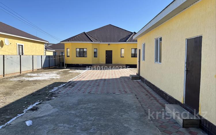 Отдельный дом · 4 комнаты · 193 м² · , мкр Жулдыз, Жандарбеков 8а — Рядом с садиком Жулдыз за 42 млн ₸ в Атырау — фото 5