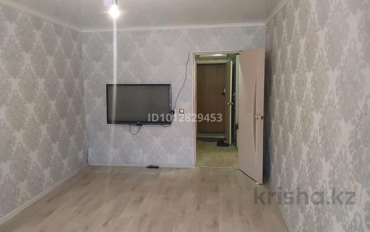 1-бөлмелі пәтер · 33.6 м² · 2/4 қабат, 2 микр 22 дом, бағасы: 6.3 млн ₸ в Жанаозен — фото 2