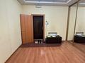 6-комнатная квартира · 255 м² · 4/5 этаж, Ескалиева за 68 млн ₸ в Уральске — фото 25