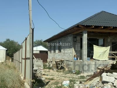 Жеке үй · 4 бөлме · 180 м² · 6 жүзд., Школьный 327 — Линия 1, бағасы: 35 млн ₸ в 
