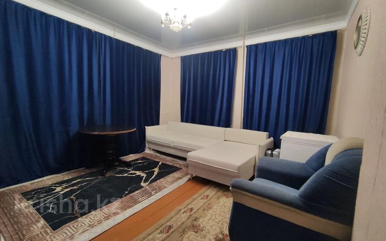 3-комнатная квартира · 69 м² · 1/3 этаж, Байтурсынова за 17 млн ₸ в Семее, Красный Кордон — фото 2