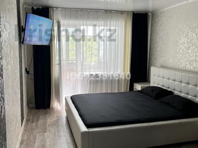 1-бөлмелі пәтер, 30 м², 2/5 қабат тәулігіне, Республики, бағасы: 11 000 〒 в Темиртау