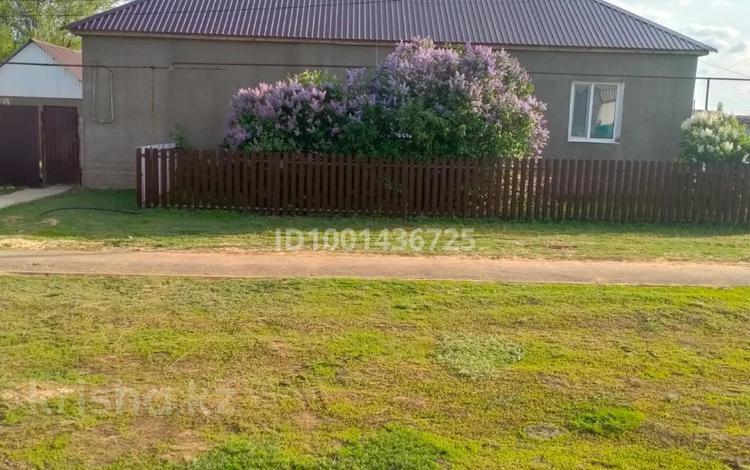 Отдельный дом · 4 комнаты · 110.5 м² · 11 сот., Казахстанская 83 — Рядом с новой Гимназией за 17 млн ₸ в Чапаеве — фото 2