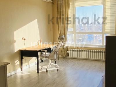 2-комнатная квартира · 61.7 м² · 5/7 этаж, Алихан Бокейхан 38 за 47.5 млн ₸ в Астане, Есильский р-н
