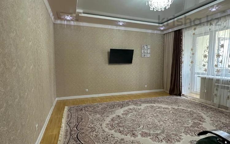 3-бөлмелі пәтер, 115 м², 4/5 қабат, мкр. Алтын орда, бағасы: 43 млн 〒 в Актобе, мкр. Алтын орда — фото 2