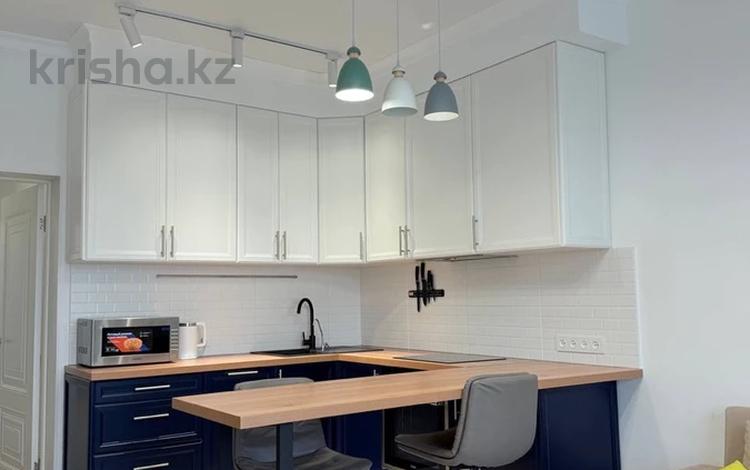 2-комнатная квартира · 50 м² · 7/13 этаж, Кабанбай батыра 252 — Айтиева за 370 000 ₸ в Алматы, Алмалинский р-н — фото 11