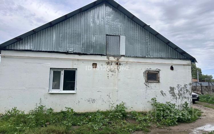 Дача · 2 комнаты · 78.7 м² · 6.5 сот., С/к локомотивное депо-8 61 за 7 млн ₸ в Актобе, мкр. Курмыш — фото 2