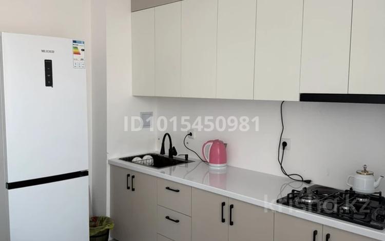 2-комнатная квартира · 48 м² · 8/9 этаж, мкр Самгау 46/5 за 260 000 ₸ в Алматы, Алатауский р-н — фото 2