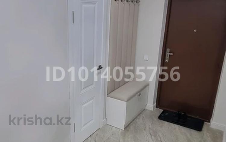 3-комнатная квартира · 114 м² · 11/11 этаж, мкр Жетысу-3 59 за 550 000 ₸ в Алматы, Ауэзовский р-н — фото 2
