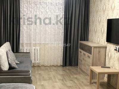 2-комнатная квартира, 50 м², 1/9 этаж помесячно, Камзина 56 за 350 000 〒 в Павлодаре