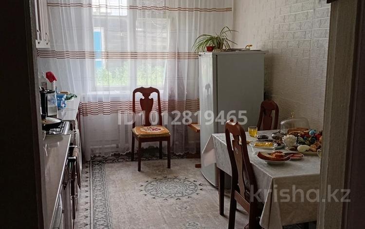 Часть дома · 3 комнаты · 75.8 м² · 852 сот., Абая 1/2 — Рядом расположен Технопарк за 20 млн ₸ в Топаре — фото 2