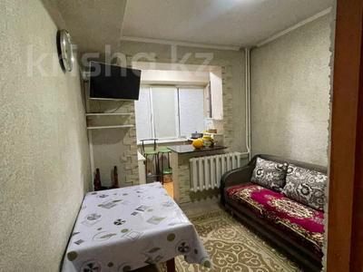 1-бөлмелі пәтер · 38 м² · 1/5 қабат, мкр Аксай-1А, бағасы: 24 млн ₸ в Алматы, Ауэзовский р-н