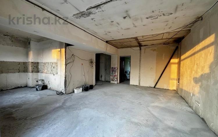 3-бөлмелі пәтер · 86 м² · 5/5 қабат, мкр Самал-3, проспект Достык — Самал-3, бағасы: 59.5 млн ₸ в Алматы, Медеуский р-н — фото 52