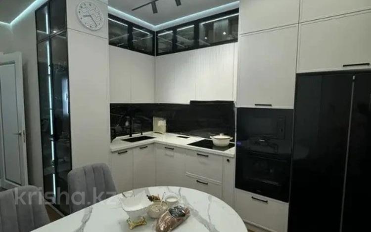 4-комнатная квартира · 125 м² · 10/16 этаж, Сатпаева 90/58 за 105 млн ₸ в Алматы, Бостандыкский р-н — фото 16