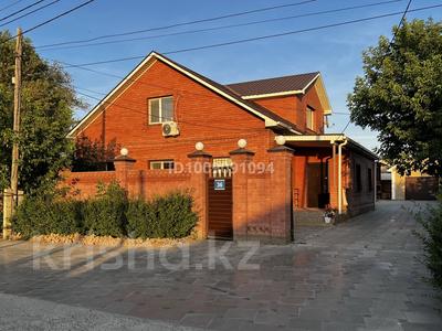 Отдельный дом · 4 комнаты · 180 м² · 8.2 сот., мкр СМП 136, Қабанбай батыр 36 за 55 млн 〒 в Атырау