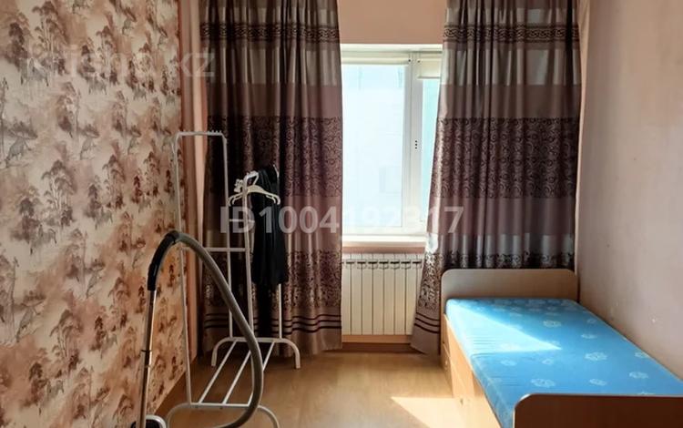 3-бөлмелі пәтер · 63 м² · 5/5 қабат, Есенберлина 61, бағасы: 200 000 〒 в Жезказгане — фото 2