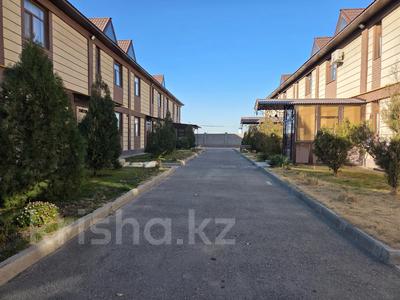 5-бөлмелі пәтер · 244 м² · 2/2 қабат, Пер. Махамбета — За 12 мкр, бағасы: 55.5 млн ₸ в Таразе