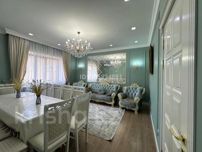 Дом · 4 комнаты · 200 м², Гагарина — Жумабаева за 100 000 〒 в Семее