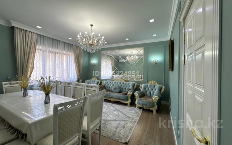 Дом · 4 комнаты · 200 м², Гагарина — Жумабаева за 120 000 ₸ в Семее — фото 2