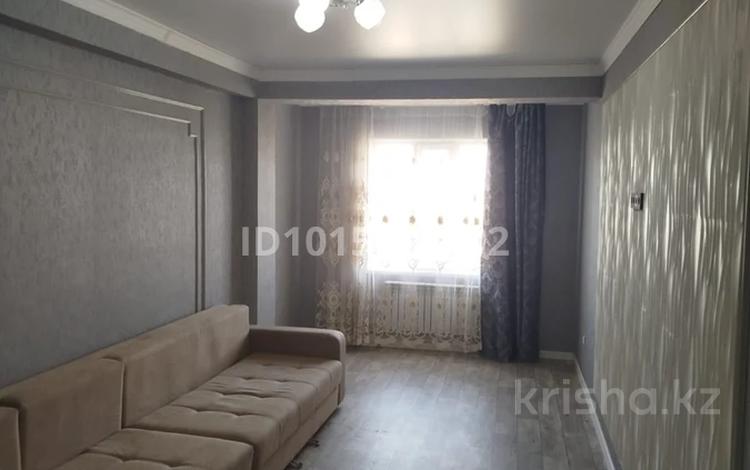2-комнатная квартира · 70 м² · 6/6 этаж, Микрорайон 4 61/1 за 250 000 ₸ в Конаеве — фото 2