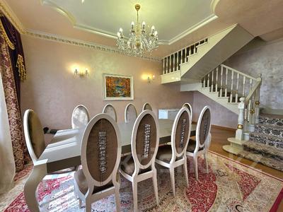 4-бөлмелі пәтер · 187 м² · 4/4 қабат, Мирас 53–64, бағасы: 900 000 ₸ в Алматы, Бостандыкский р-н