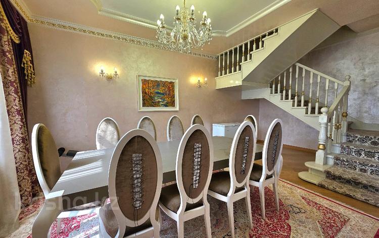 4-бөлмелі пәтер · 187 м² · 4/4 қабат, Мирас 53–64, бағасы: 900 000 ₸ в Алматы, Бостандыкский р-н — фото 12