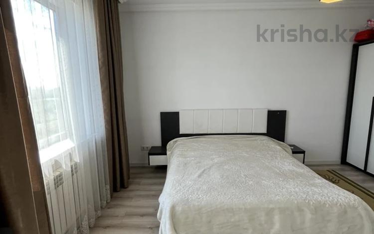 Отдельный дом · 4 комнаты · 385 м² · 8 сот., Наурызбай батыр 92 за 44 млн ₸ в Талапкер  — фото 12