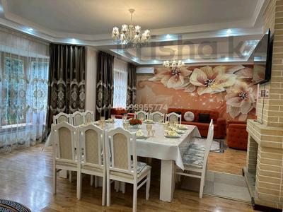 Дом · 8 комнат · 450 м², мкр Коктобе, 2ая улица З.Космедемьянской 134 — Восточная объездная Толе би за 120 000 〒 в Алматы, Медеуский р-н