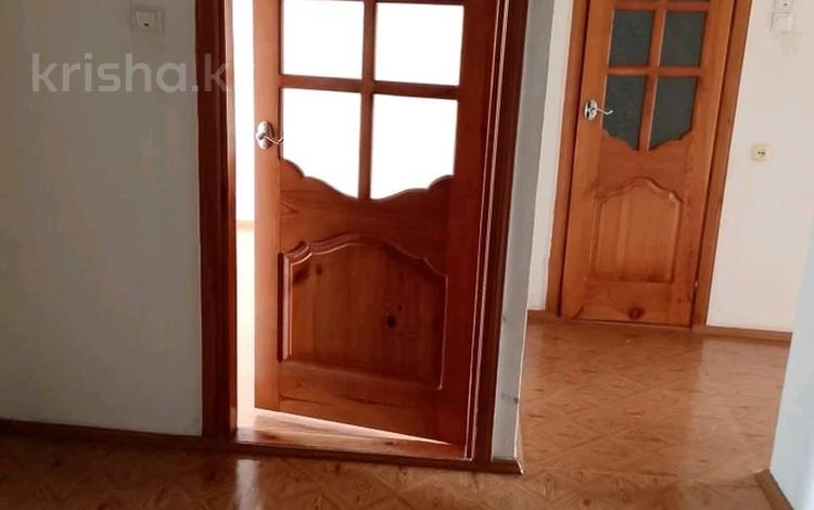 3-бөлмелі пәтер · 70 м² · 3/5 қабат, мкр 8, Братья Жубановых 292, бағасы: 18.5 млн ₸ в Актобе — фото 2