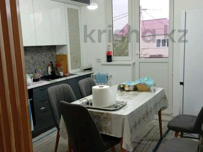 2-бөлмелі пәтер · 48 м² · 2/3 қабат, 2-улица 8Б — ЛУЧШЕЕ ПРЕДЛОЖЕНИЕ, бағасы: 18 млн ₸ в Жана куате