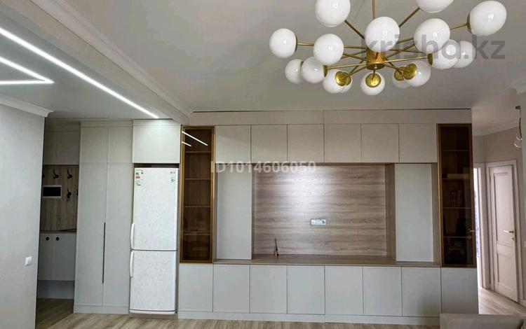 4-комнатная квартира · 70.4 м² · 4/5 этаж, Е-128 7, 7/2,7/1 за 38.5 млн ₸ в Астане, Нура р-н — фото 2