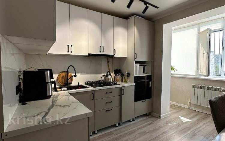 3-комнатная квартира · 72 м² · 4/5 этаж, мкр 8 13 — Алтай за 24.3 млн ₸ в Актобе — фото 10