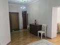 2-бөлмелі пәтер · 95.5 м² · 4/8 қабат, Алтын орда ш/а., Санкибай батыра 28 В — Напротив Кол Авто, бағасы: 42 млн ₸ в Актобе, мкр. Алтын орда — фото 3