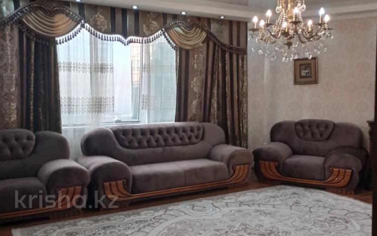 2-комнатная квартира, 80 м², 21 этаж по часам, Аль-Фараби 7 за 3 500 〒 в Алматы, Бостандыкский р-н — фото 18
